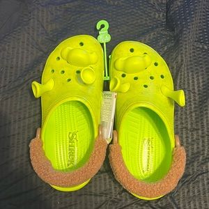 Shrek Crocs
